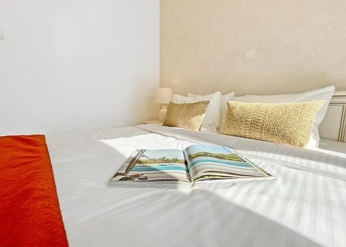 The Encino - Luxury Seaside * Larnaca