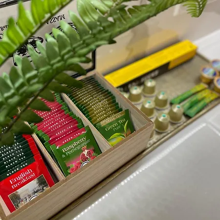 The Encino - Luxury Seaside Appartamento Larnaca